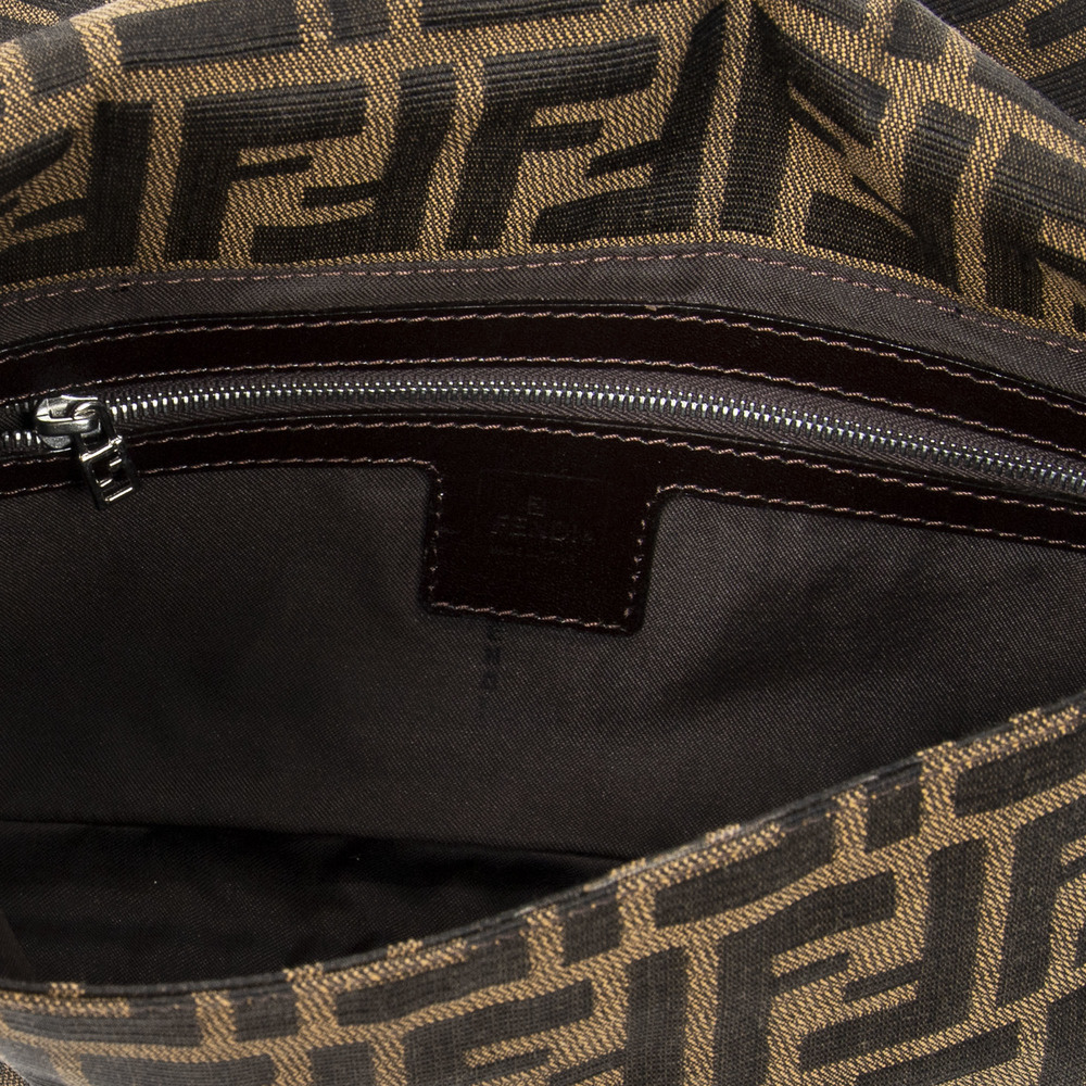 Fendi Baguette - Picture 7 of 9